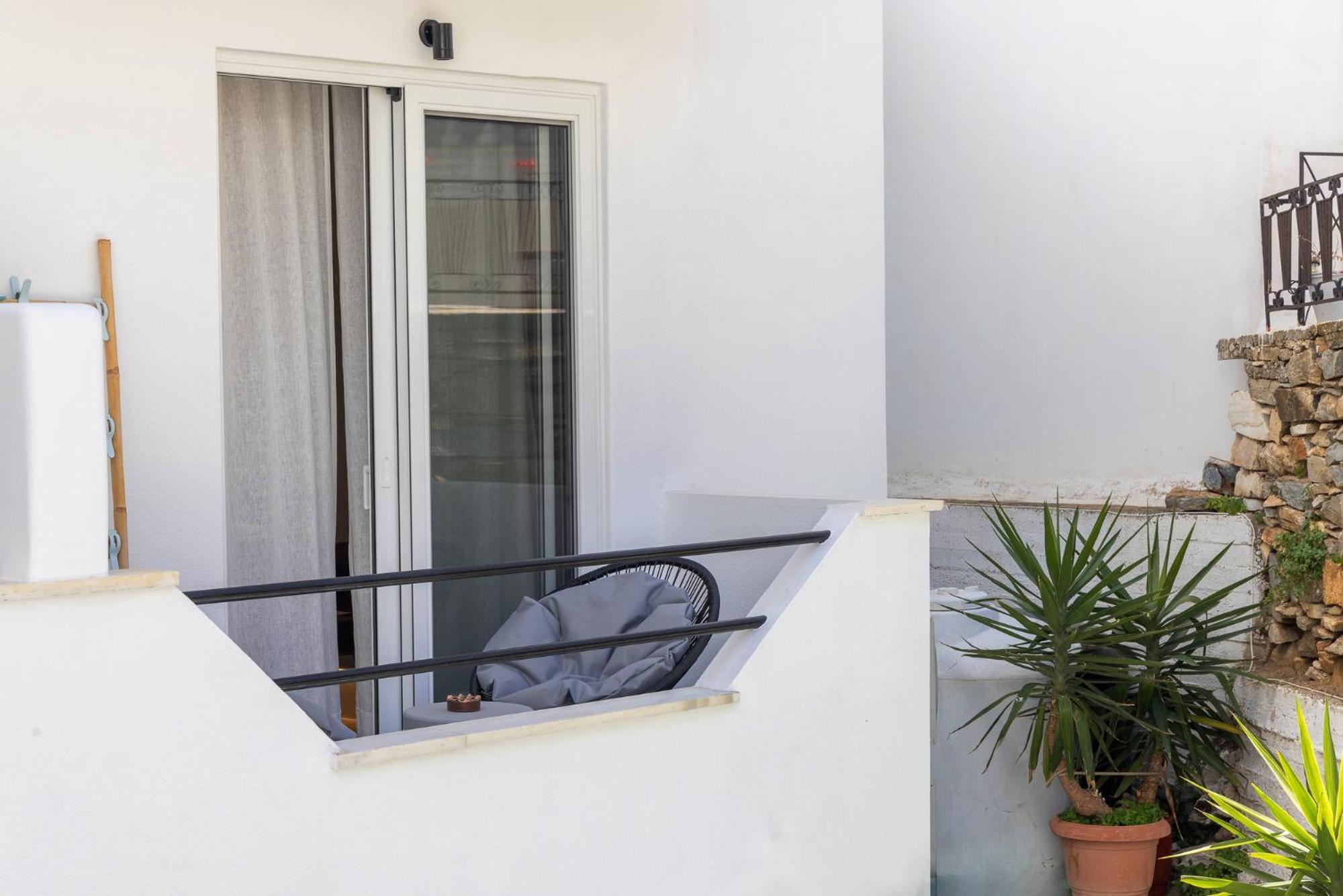 SEAMENTO suites Tinos Exterior foto